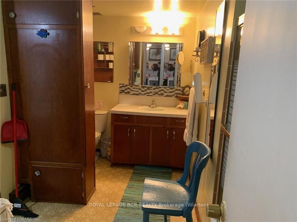 9 Lakeshore Boulevard Property Photo 27