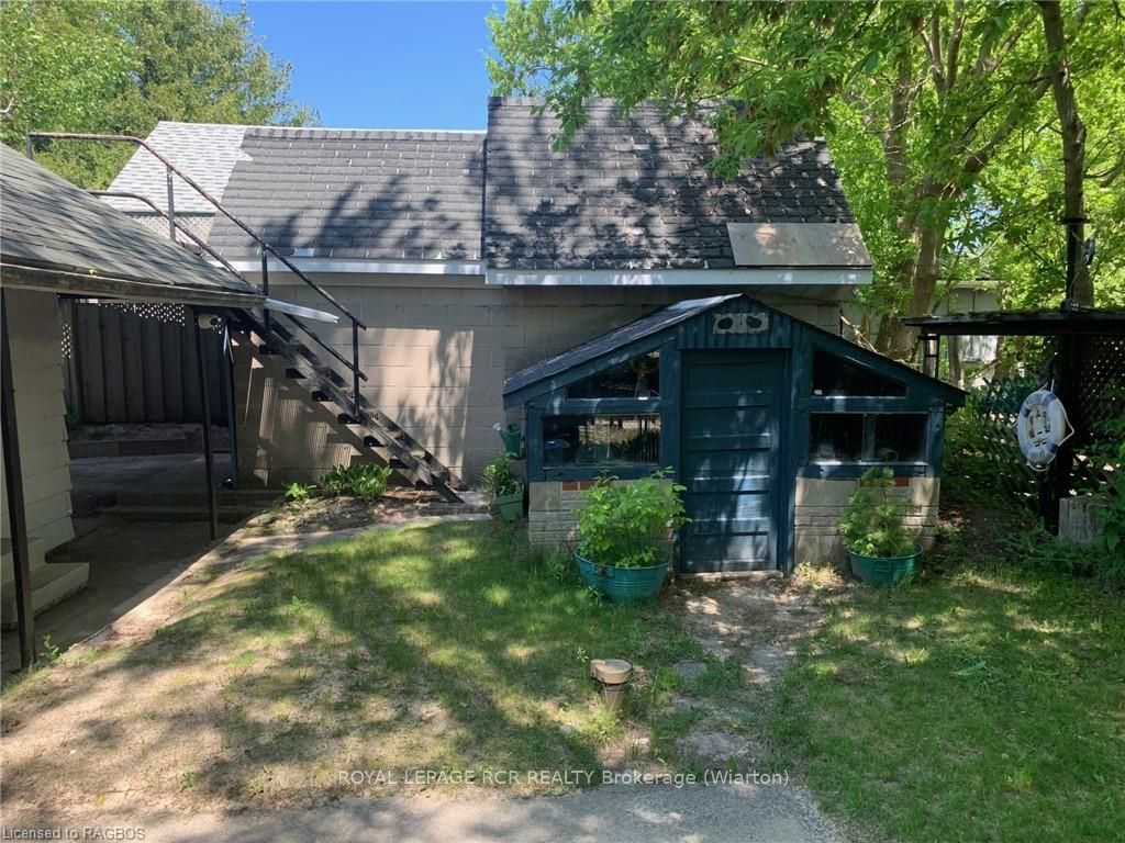 9 Lakeshore Boulevard Property Photo 47