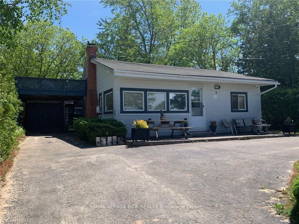 9 Lakeshore Boulevard Property Photo 48