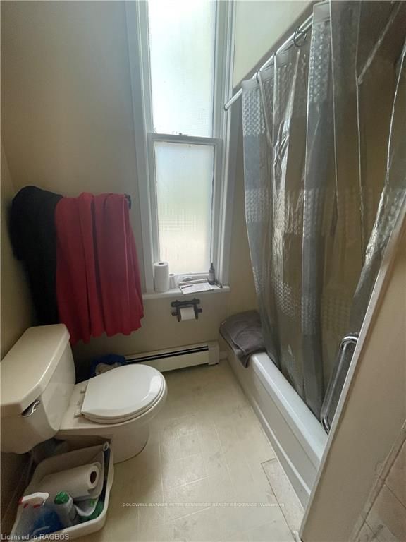 40 Absalom Street Property Photo 33