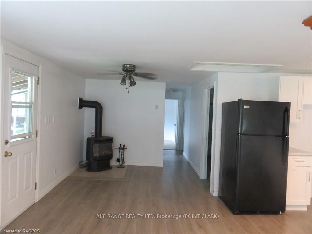 303 Sauk Court Property Photo 17