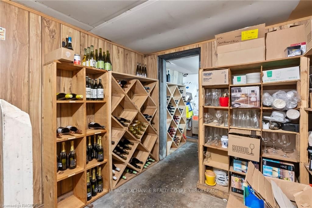 166 High Street Property Photo 37