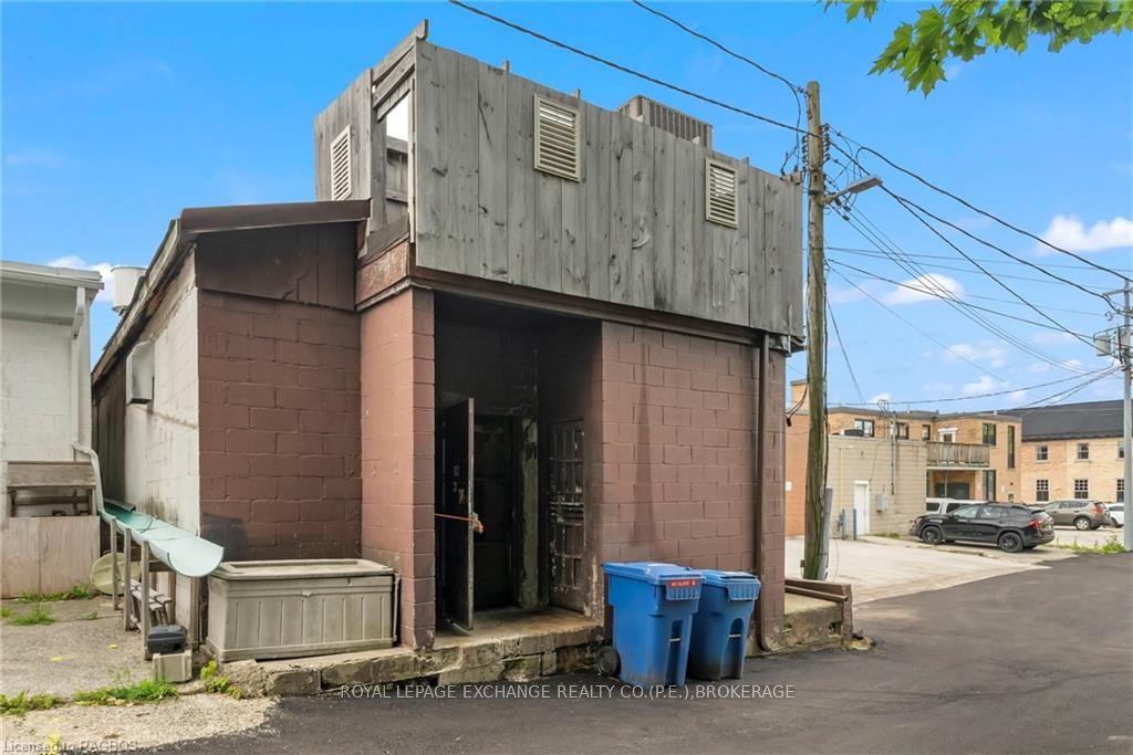 166 High Street Property Photo 40