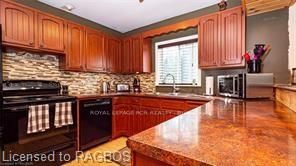 6313 6 Property Photo 11