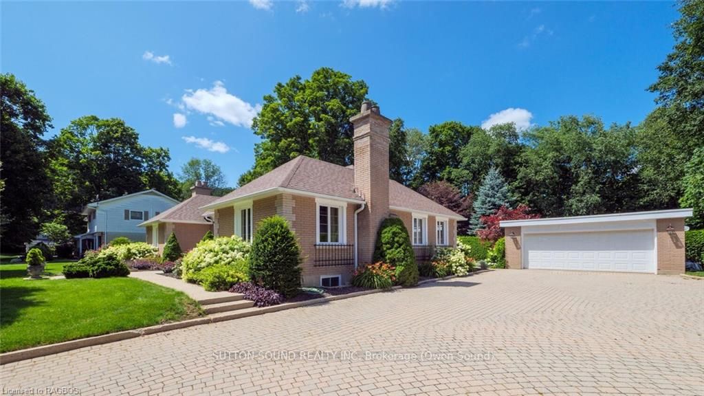 560 5th Street Property Photo 4