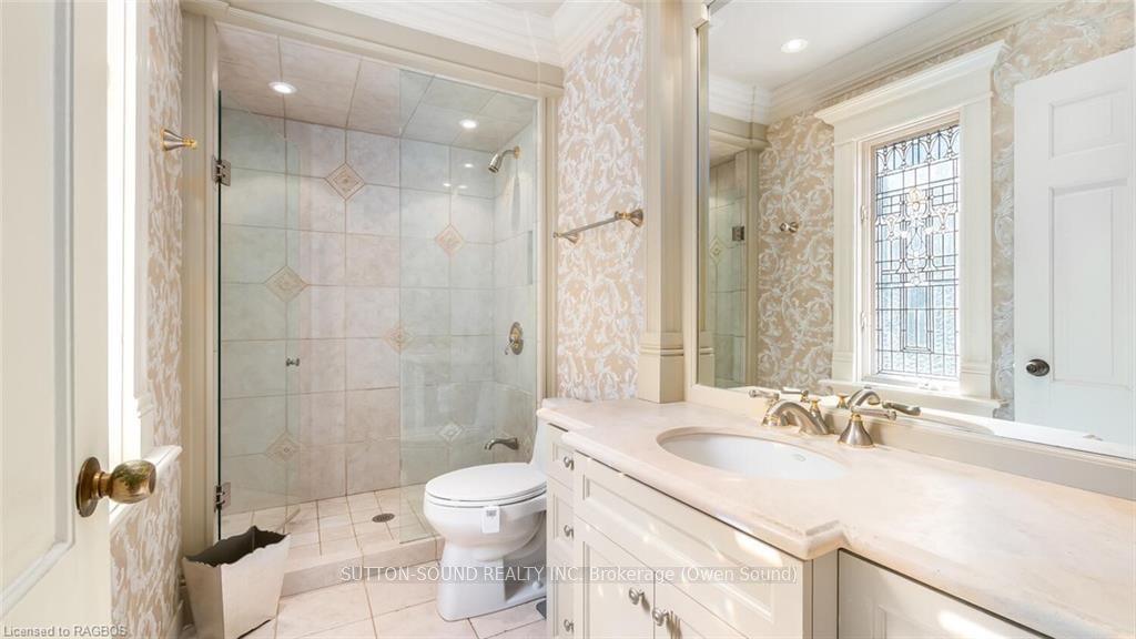 560 5th Street Property Photo 18