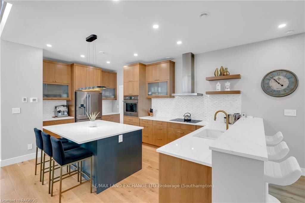 19 Walker Way Property Photo 15