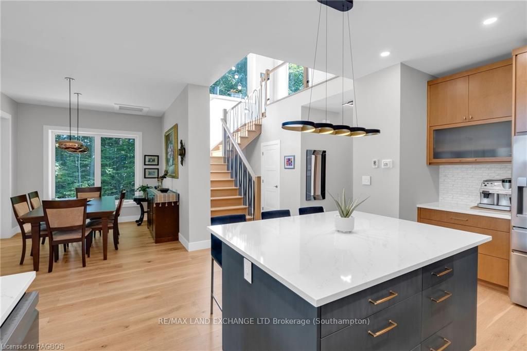 19 Walker Way Property Photo 16