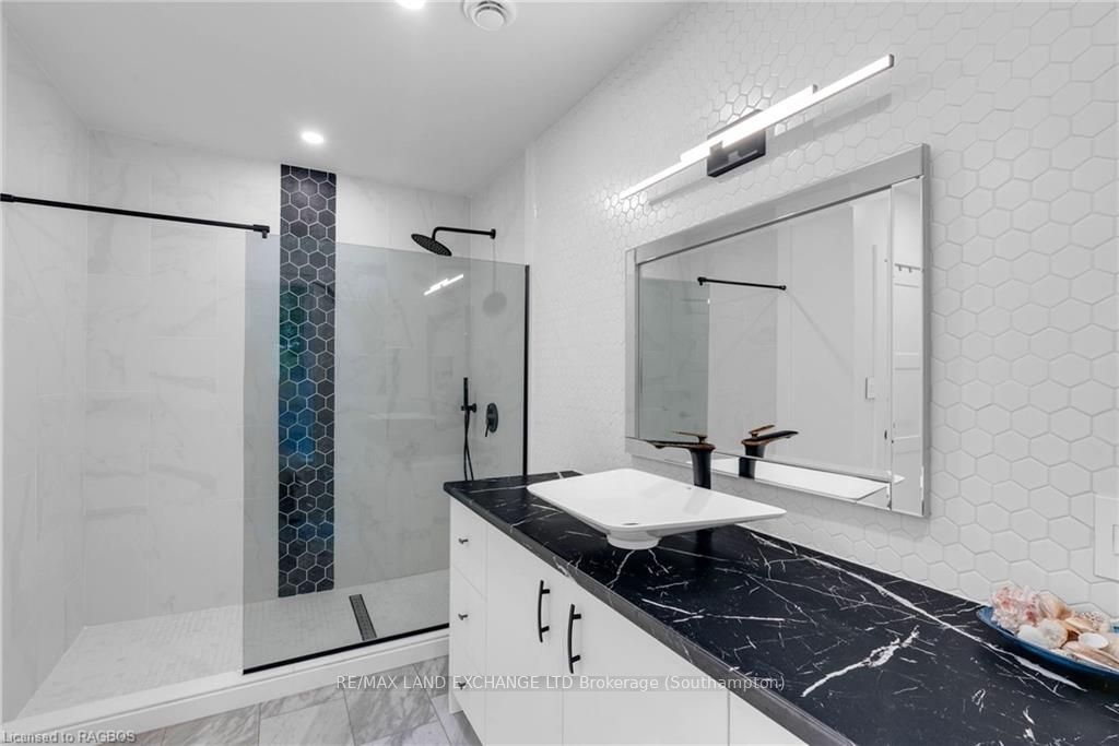19 Walker Way Property Photo 23