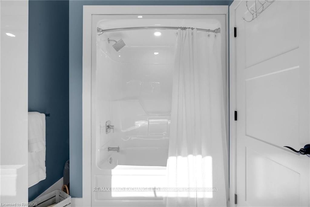 19 Walker Way Property Photo 32