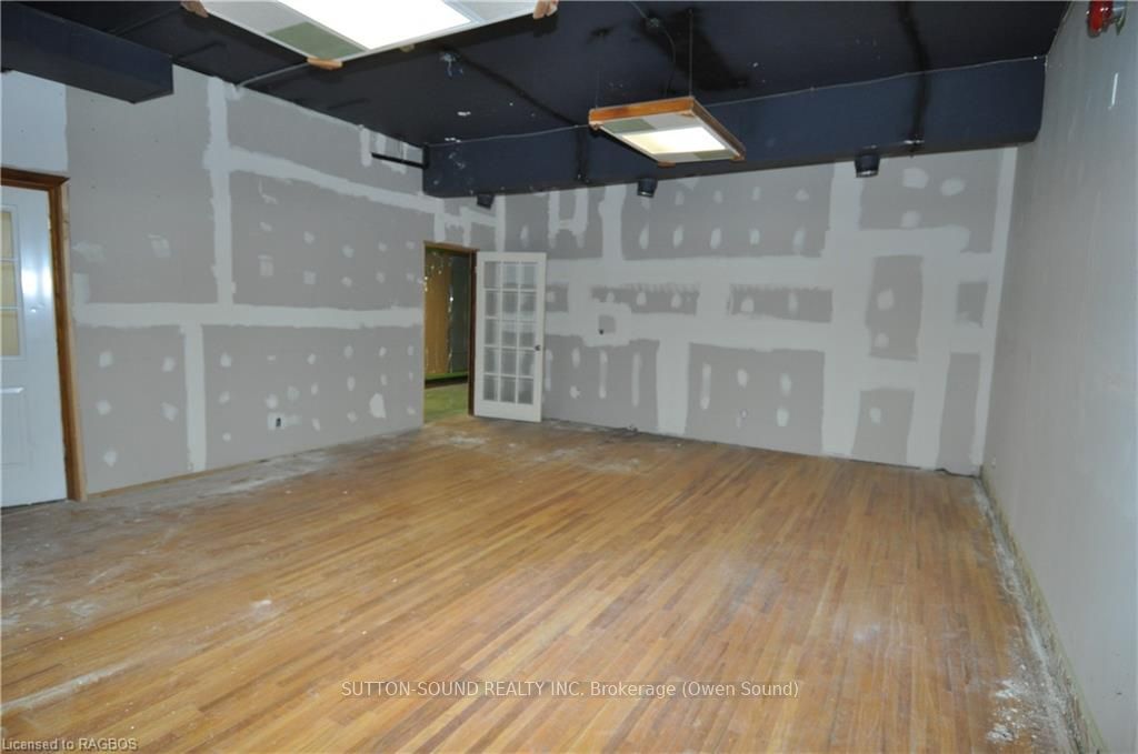 232 8th Street Property Photo 6
