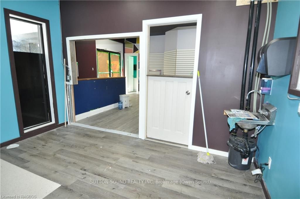 232 8th Street Property Photo 12