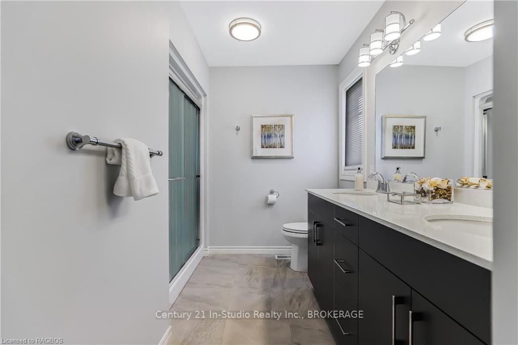160 Hawthorn Crescent Property Photo 25