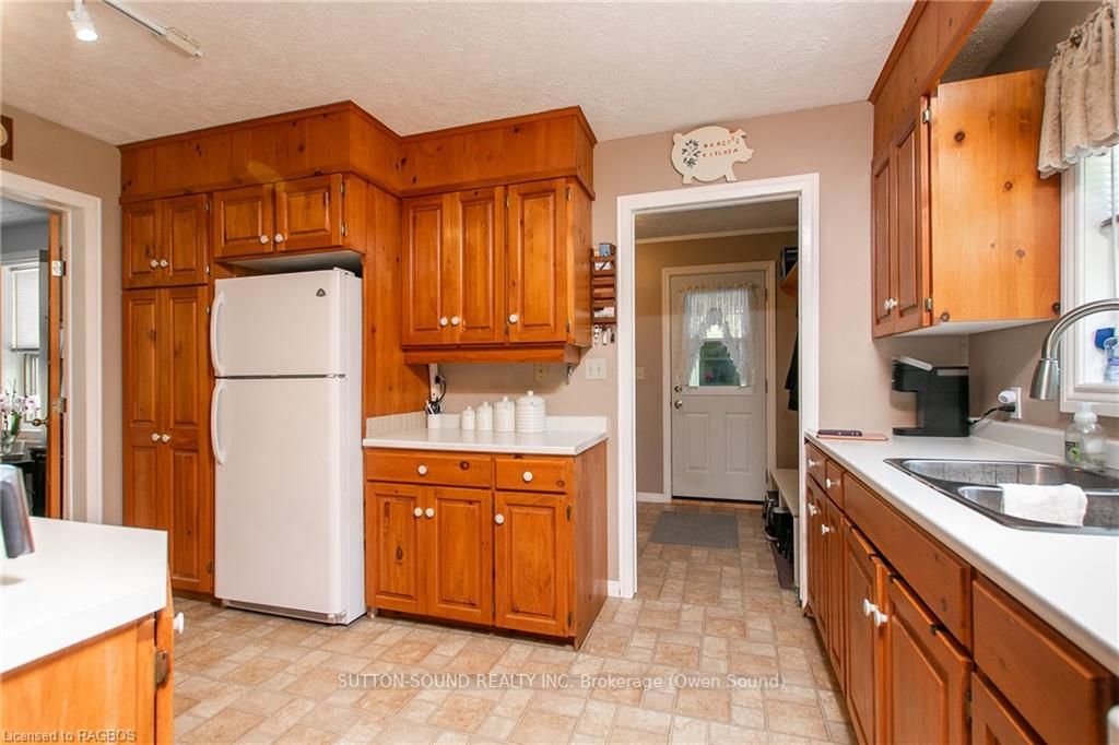 119888 Side Road 315 Property Photo 14