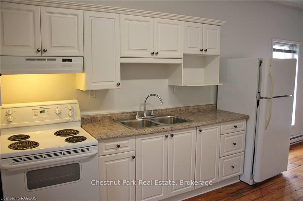 319 Berford Street Property Photo 13