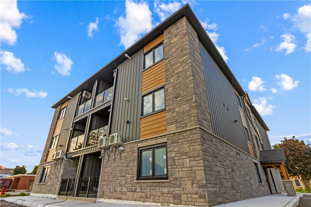 #1d - 644 Mill Street Property Photo 4