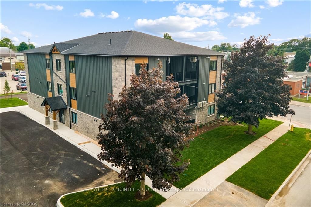 #1d - 644 Mill Street Property Photo 5