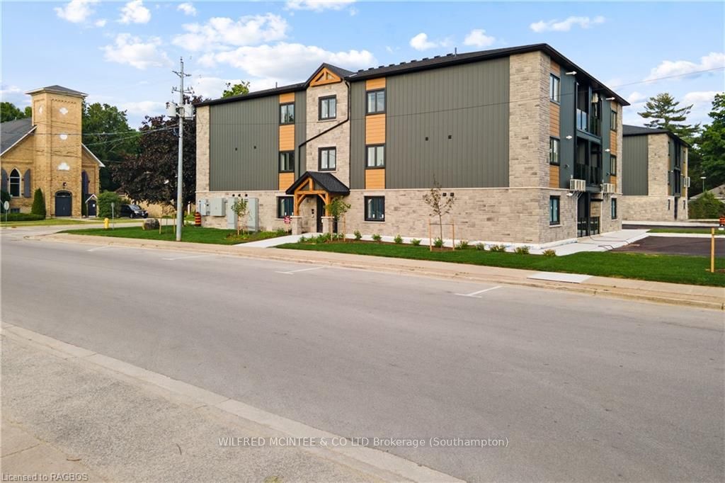 #1d - 644 Mill Street Property Photo 35