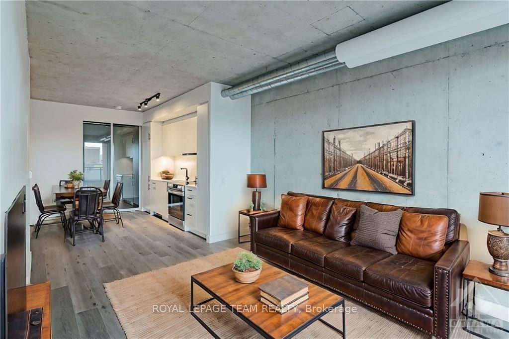#309 - 10 James Street Property Photo 13