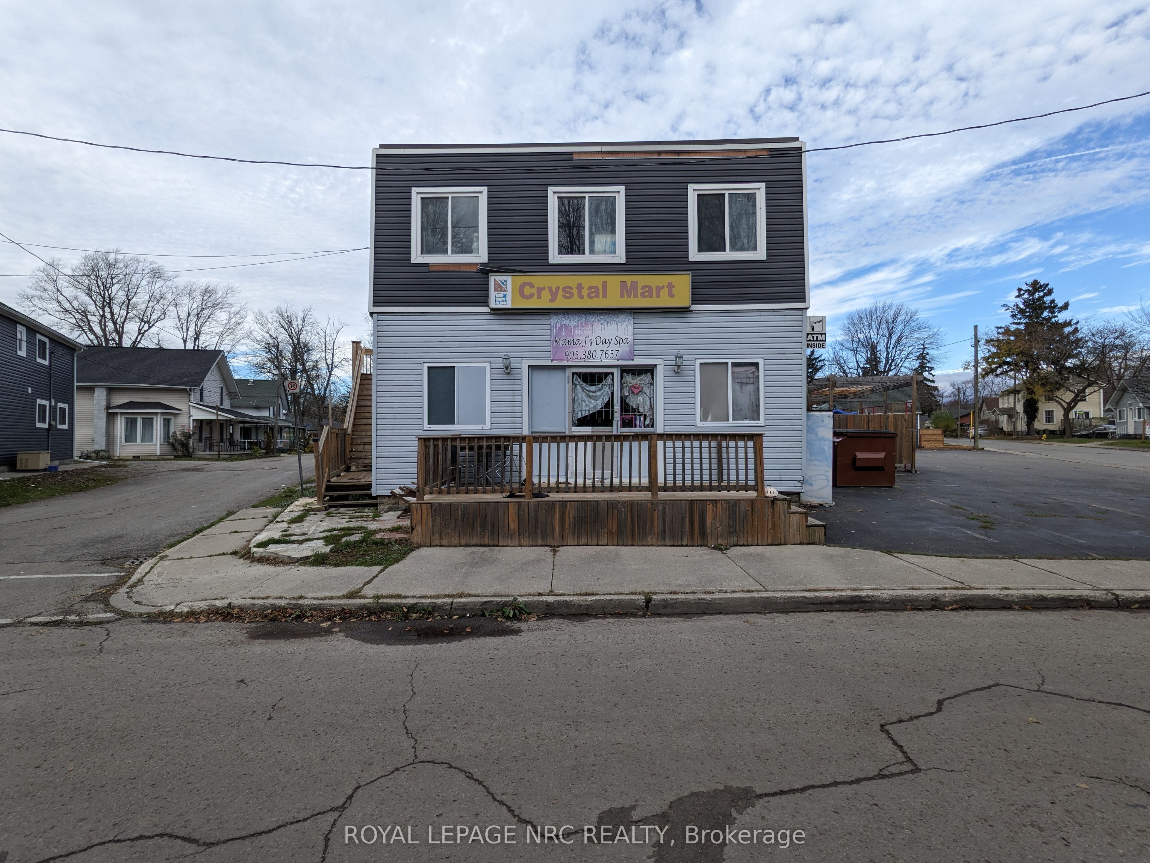#2 - 74 Queens Circle Property Photo 1