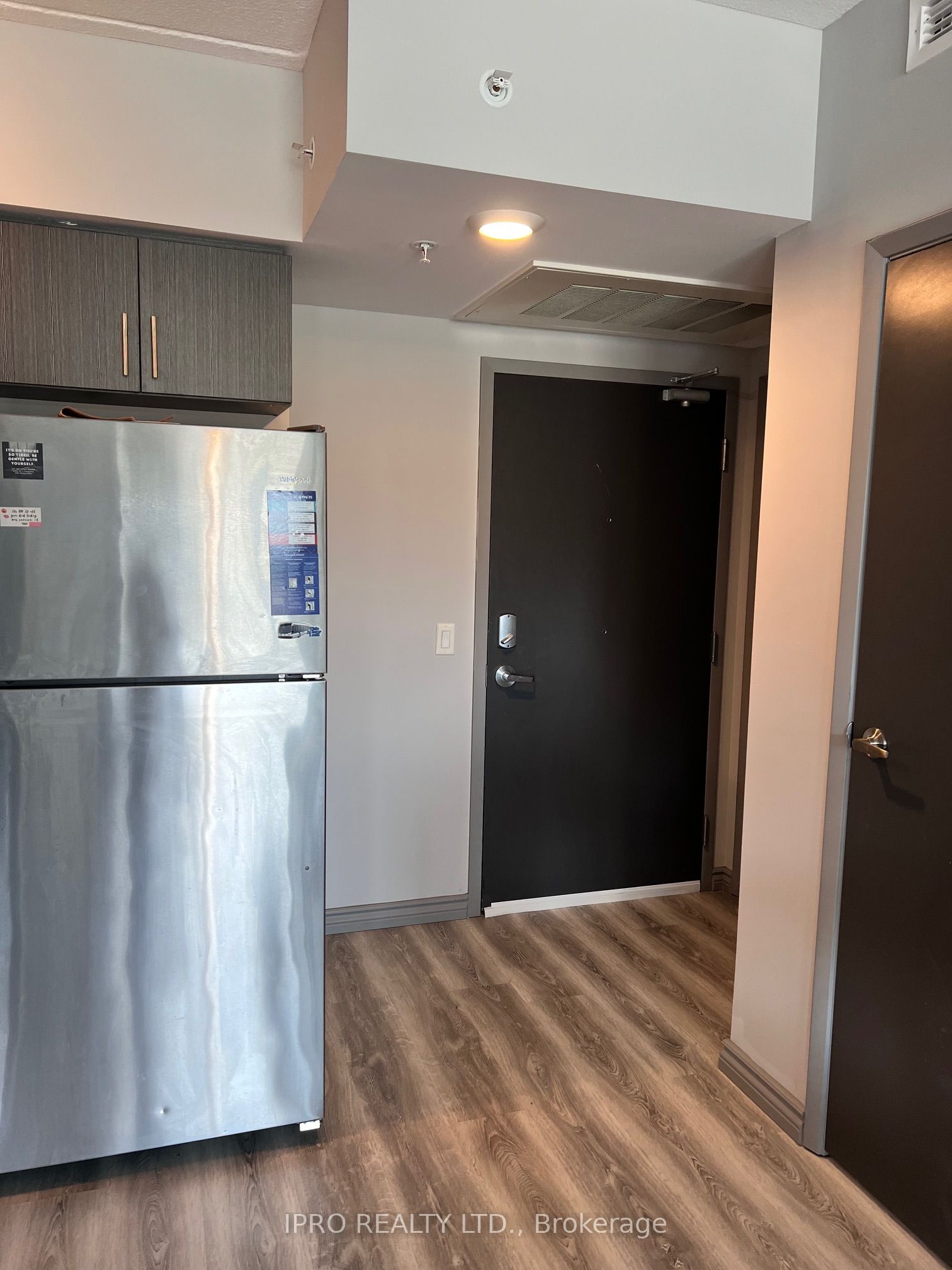 #b211 - 275 Larch Street Property Photo 8