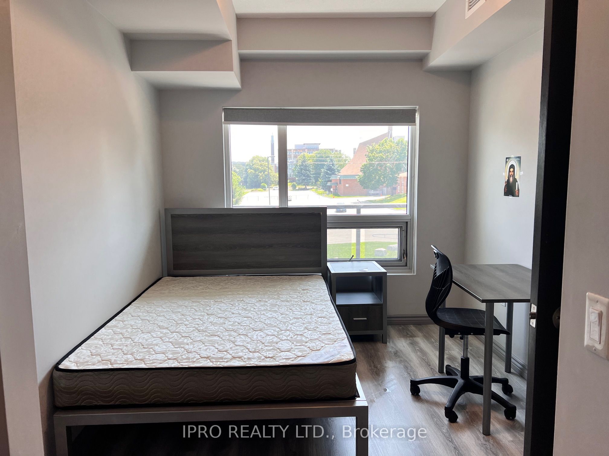#b211 - 275 Larch Street Property Photo 10
