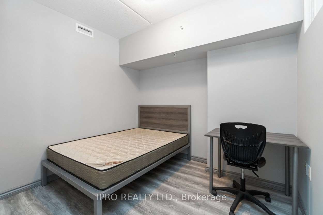 #b211 - 275 Larch Street Property Photo 12