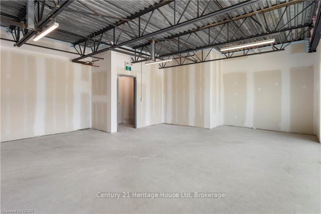 #9 - 587 Hanlon Creek Boulevard Property Photo 14