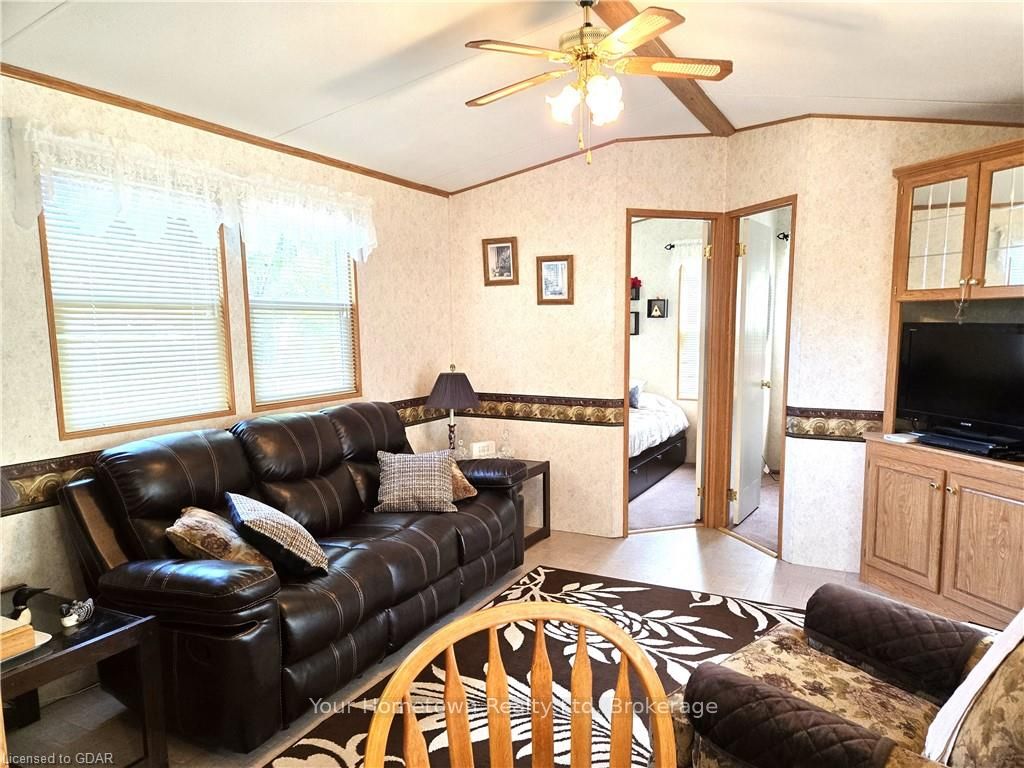 204 Beach Street Property Photo 3