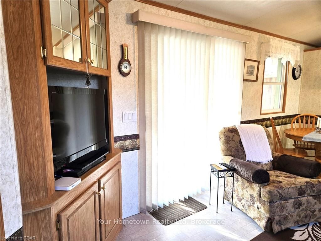 204 Beach Street Property Photo 7