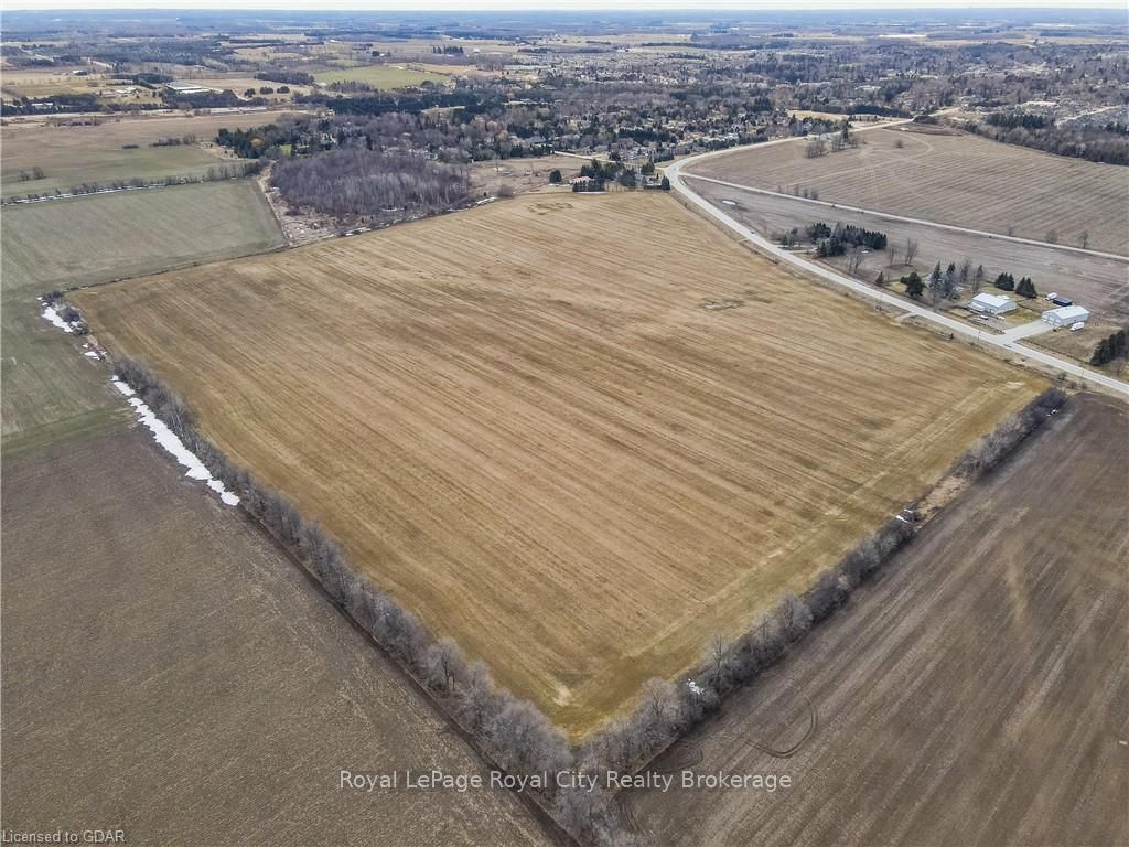 8147 Wellington 19 Road Property Photo 5