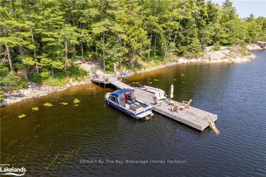 22428 Georgian Bay Shore Property Photo 3