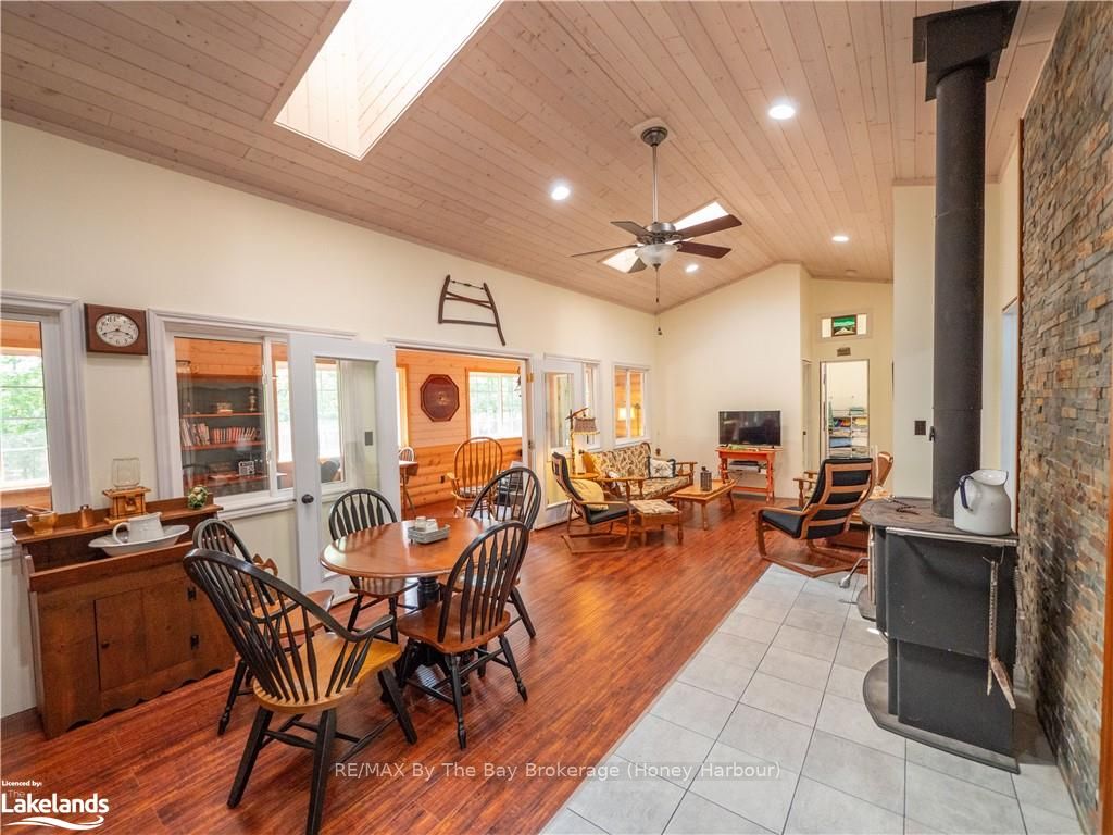 22428 Georgian Bay Shore Property Photo 18