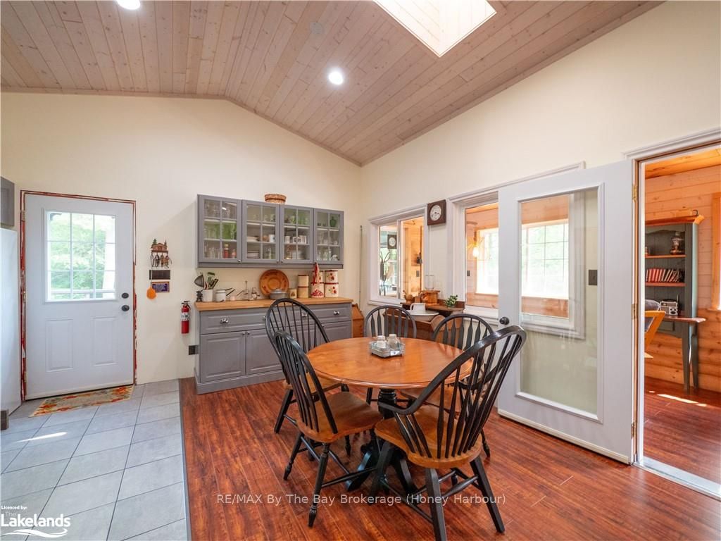 22428 Georgian Bay Shore Property Photo 20