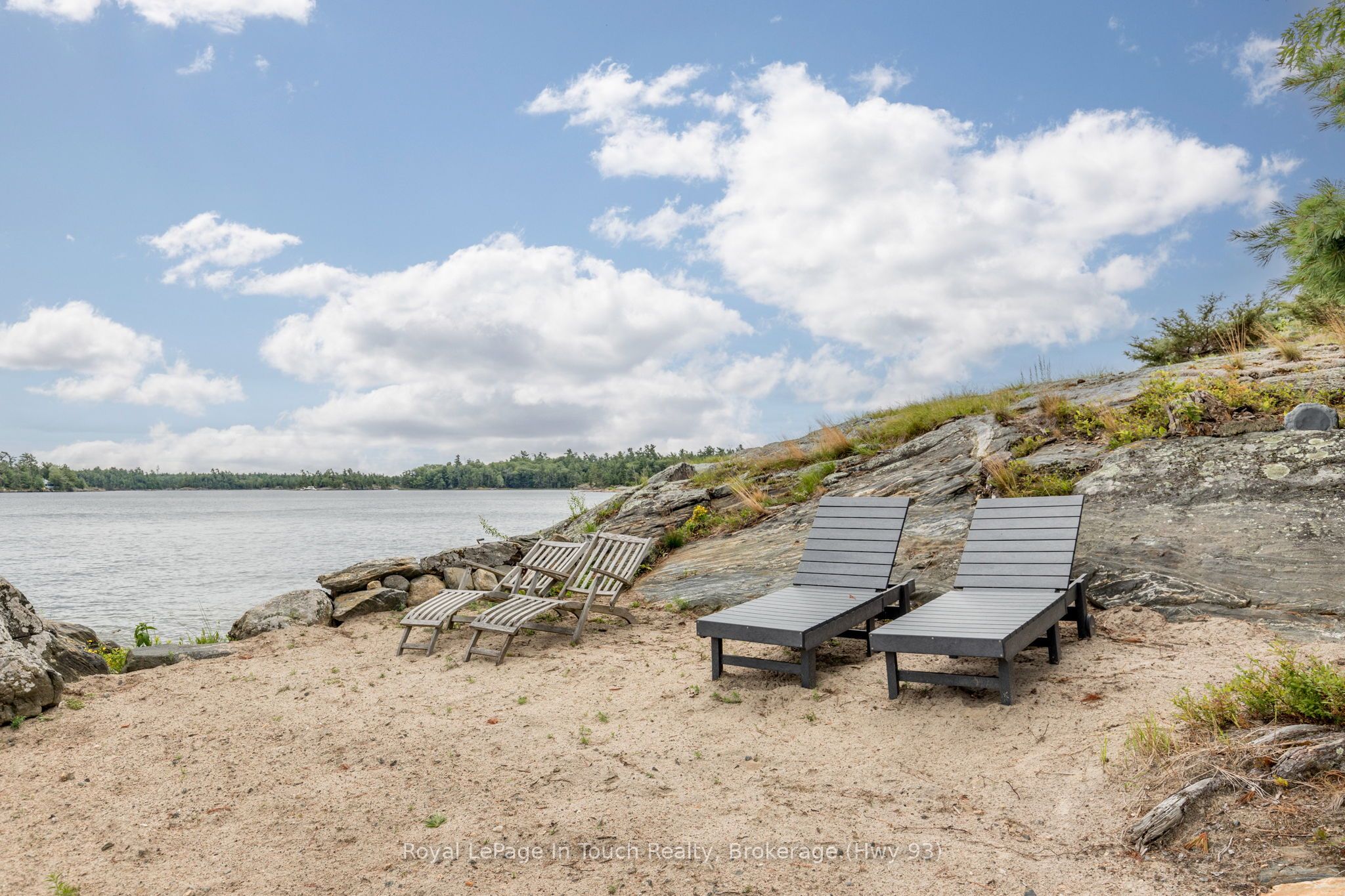 B686-8 Derbyshire Island Property Photo 10