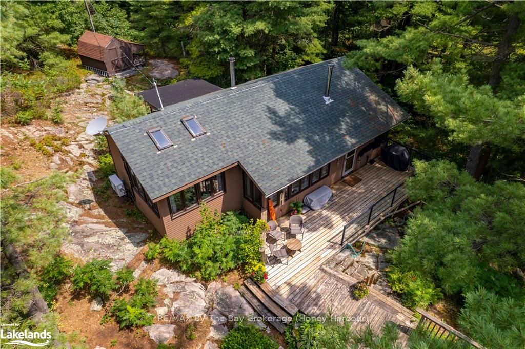 15598 Georgian Bay Shore Property Photo 4