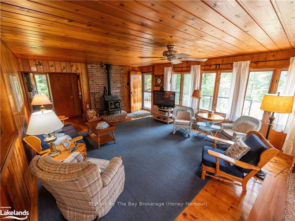 15598 Georgian Bay Shore Property Photo 5