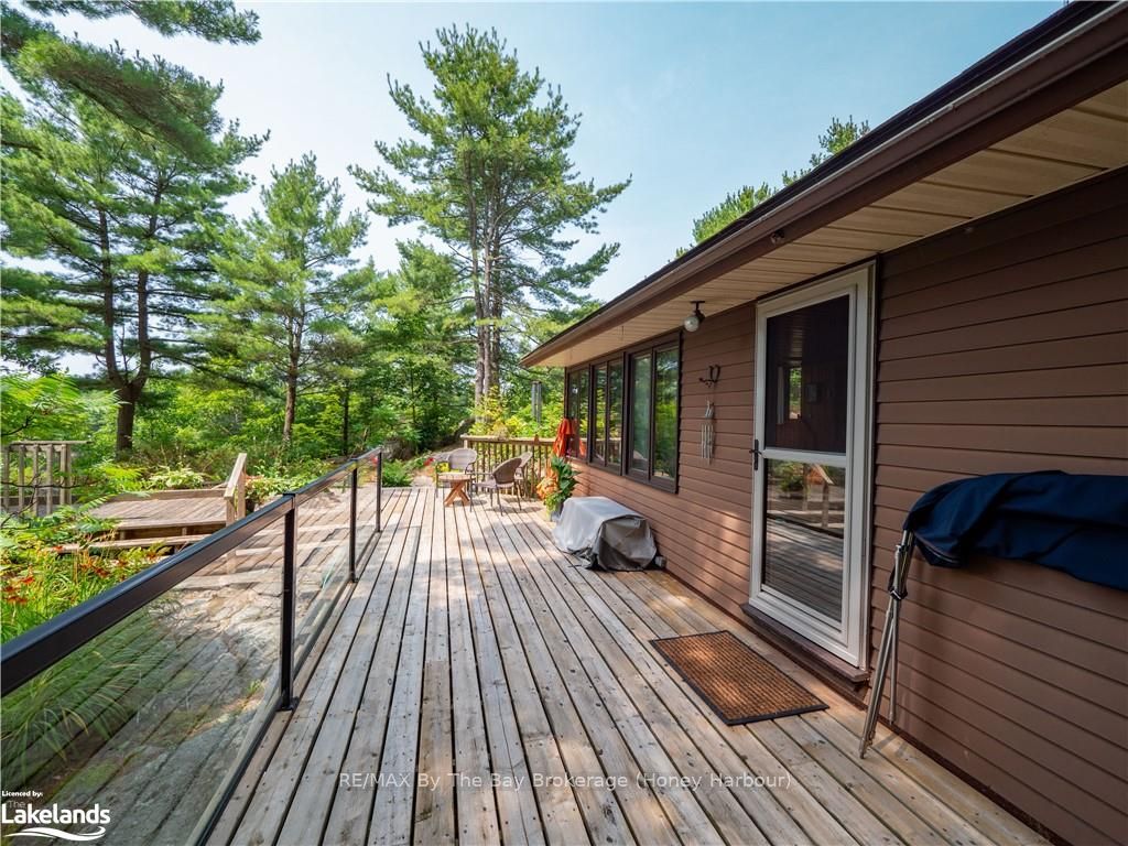 15598 Georgian Bay Shore Property Photo 22