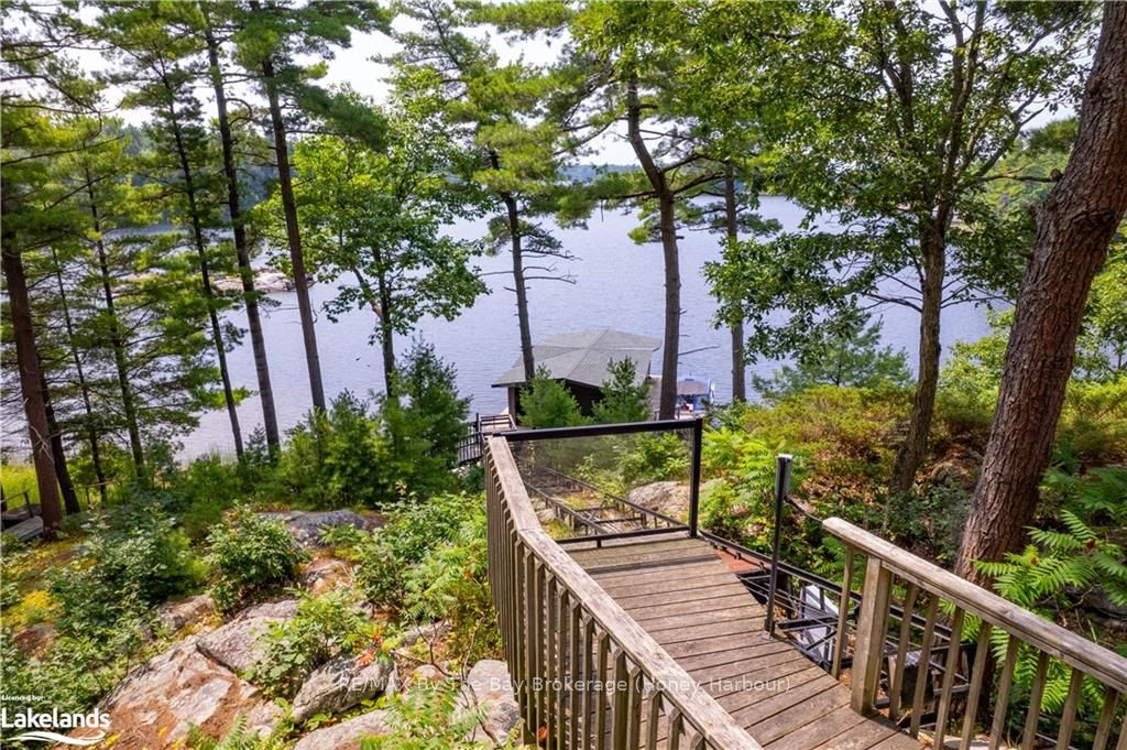 15598 Georgian Bay Shore Property Photo 23