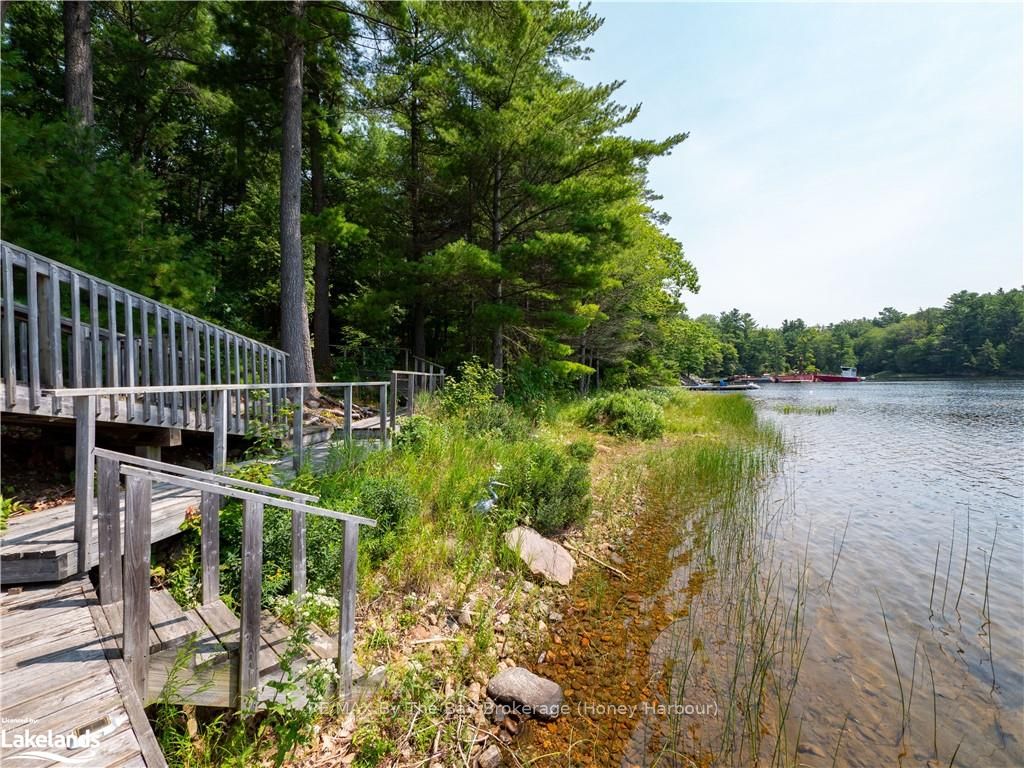 15598 Georgian Bay Shore Property Photo 25