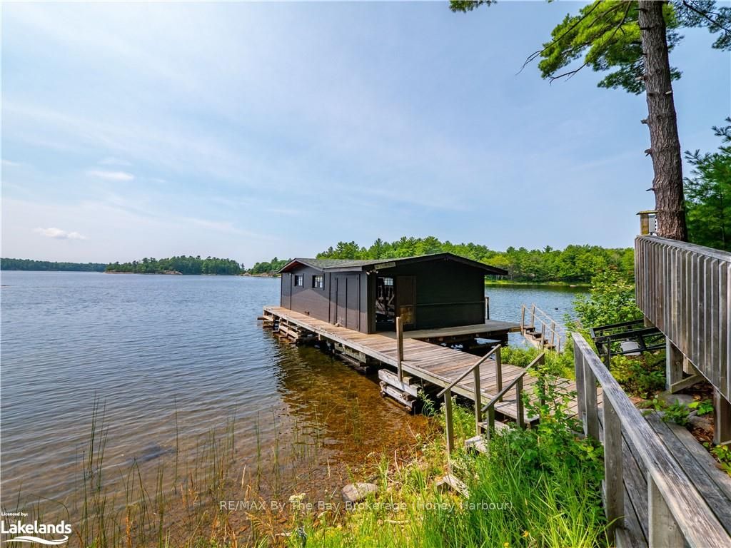 15598 Georgian Bay Shore Property Photo 26