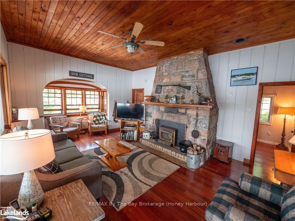 2602 Is 820 Georgian Bay Property Photo 12