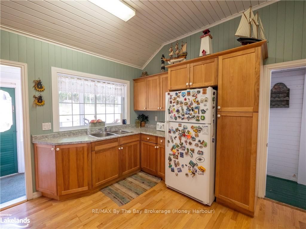 2602 Is 820 Georgian Bay Property Photo 14