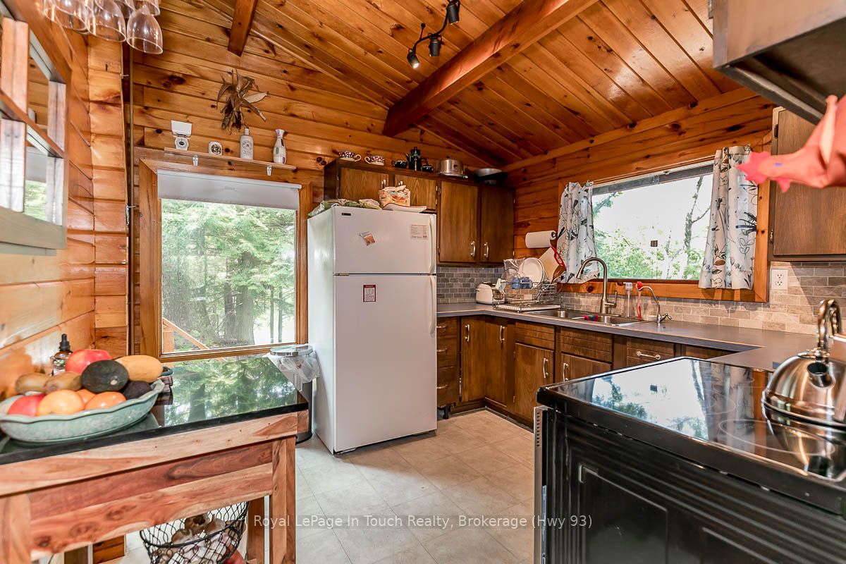 B207-7 Wahsoune Island Property Photo 11