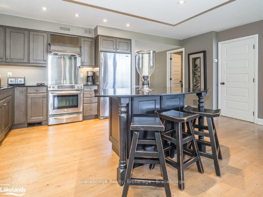 #sand4w1 - 3876 Muskoka Rd Hwy 118 Property Photo 9