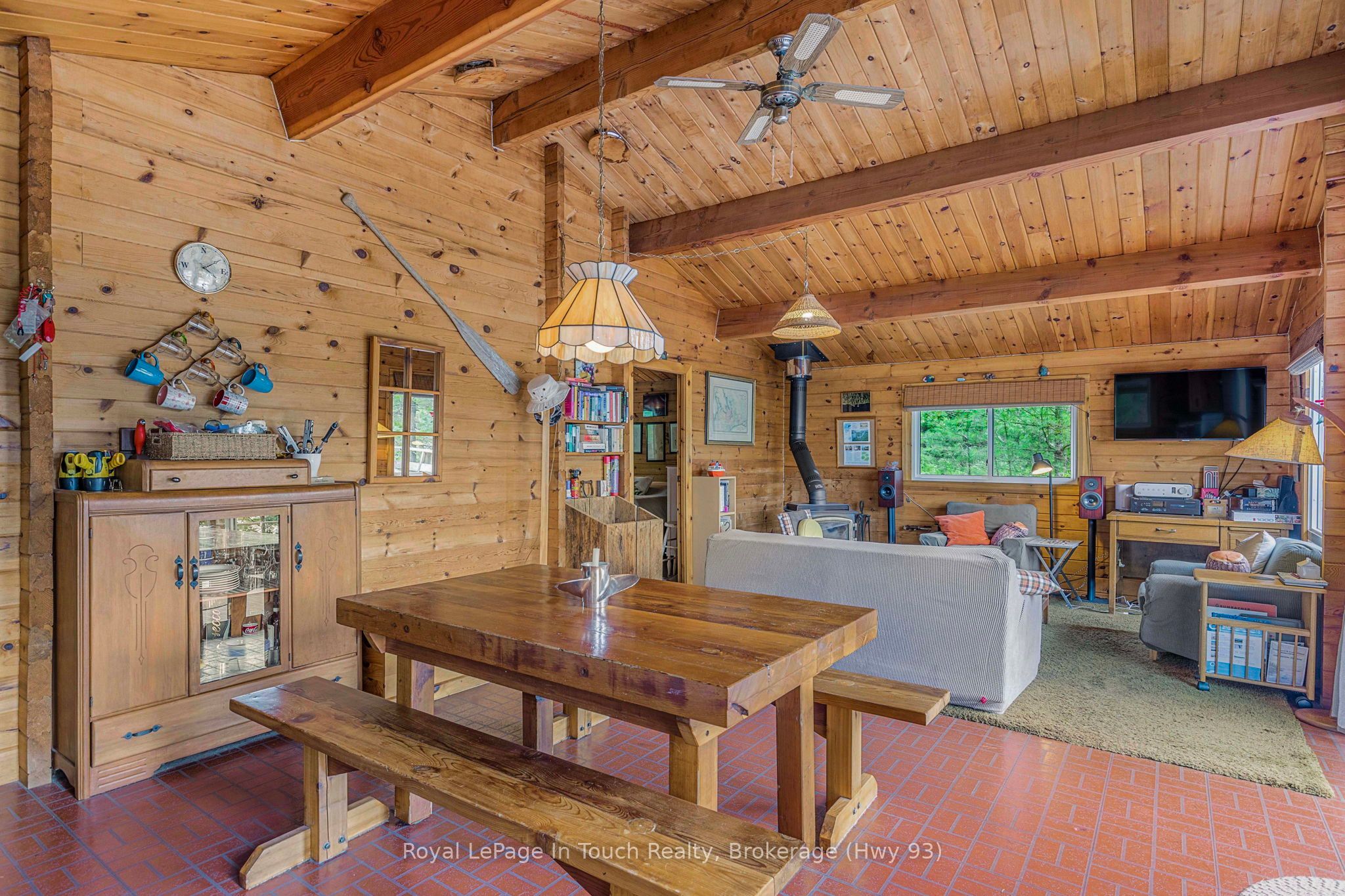 B207-10 Wahsoune Island Property Photo 6