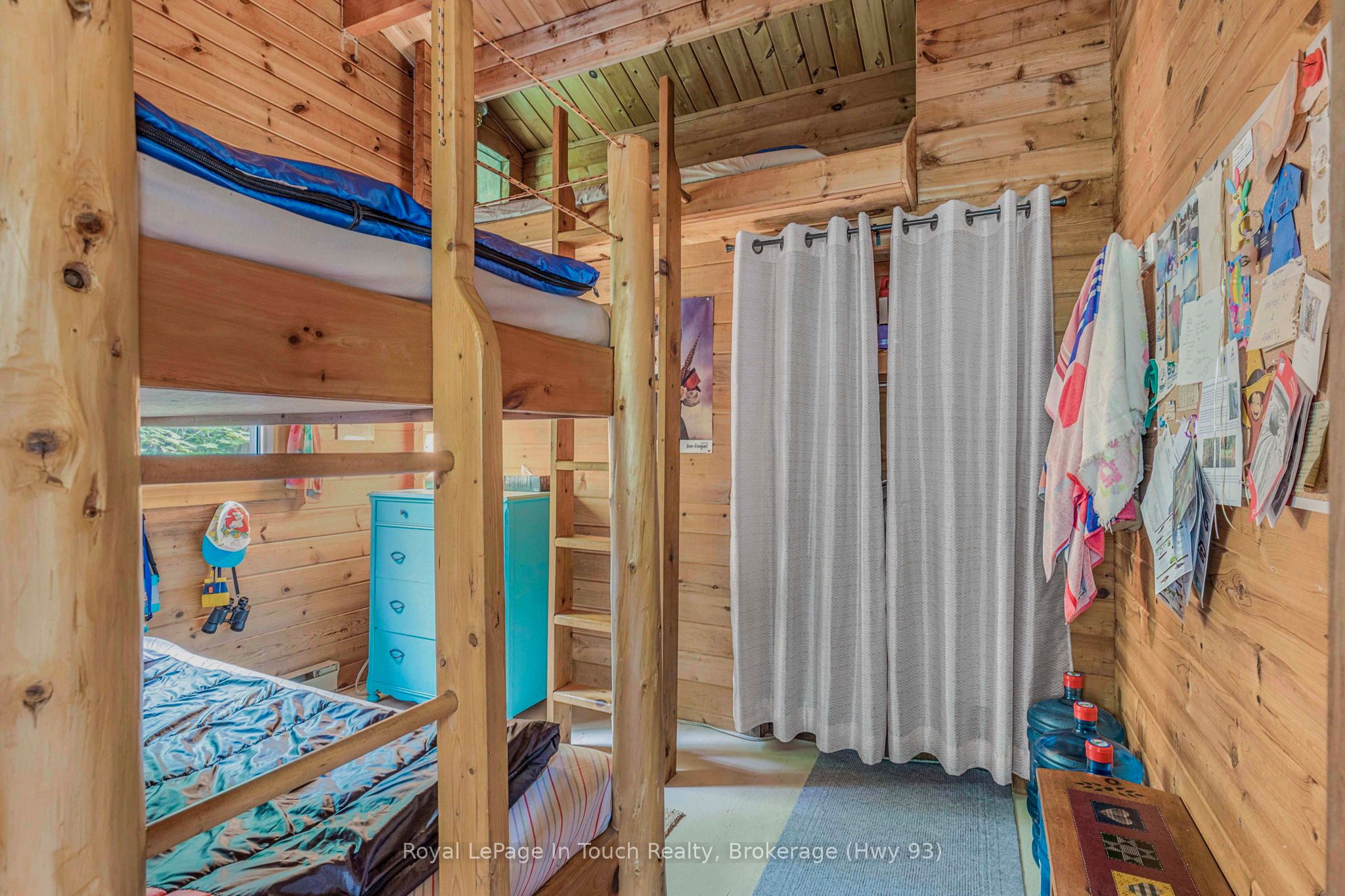 B207-10 Wahsoune Island Property Photo 8
