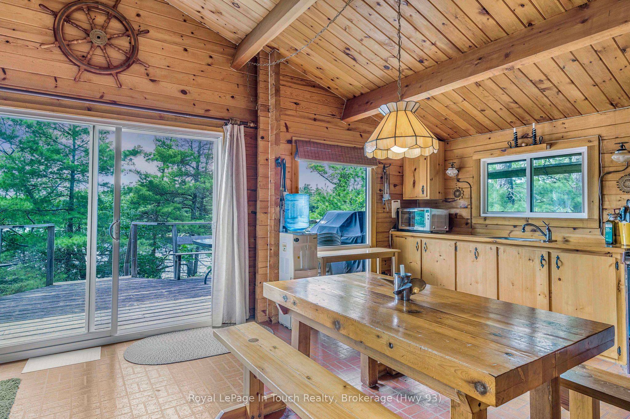 B207-10 Wahsoune Island Property Photo 11