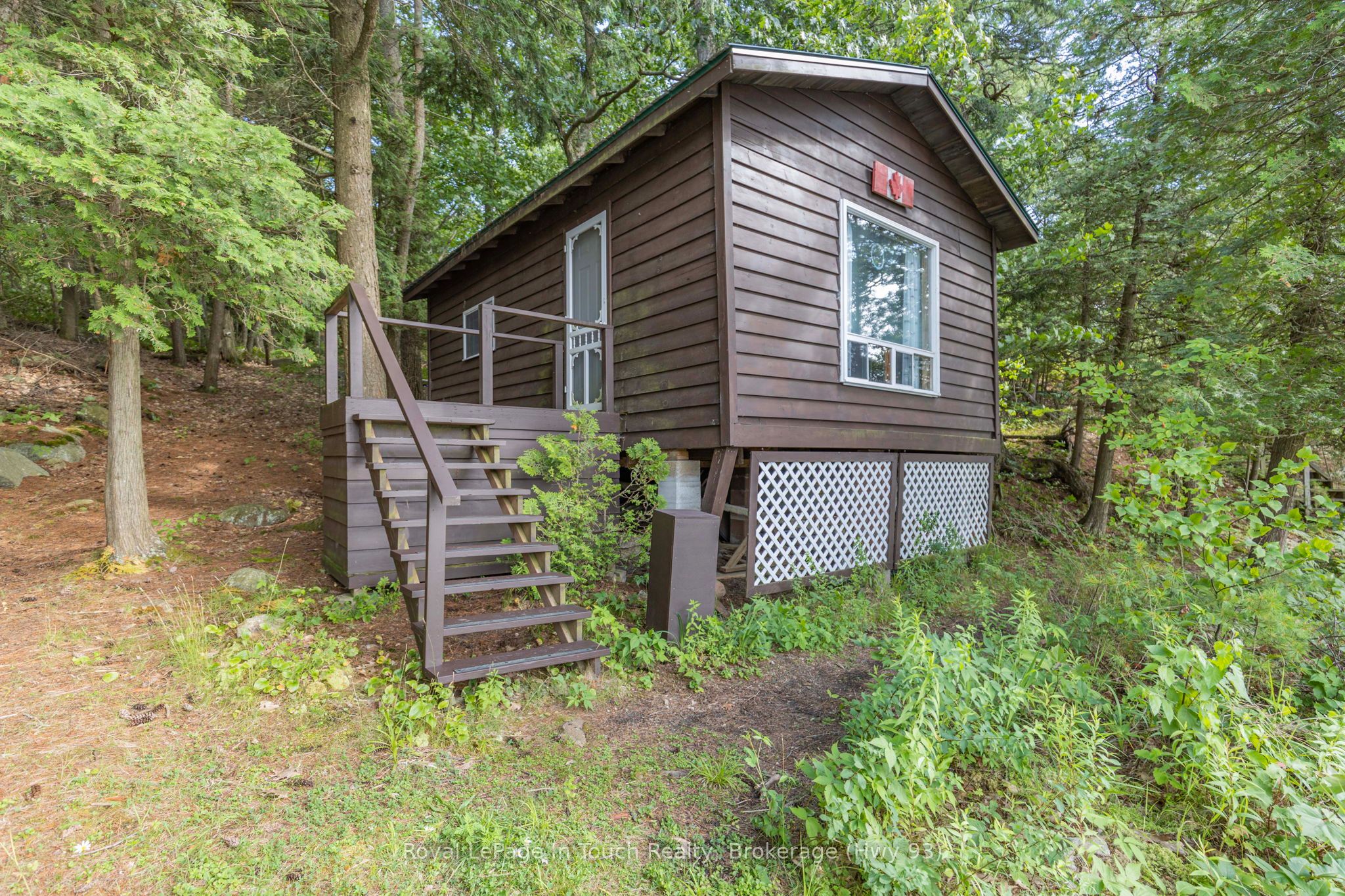 B207-10 Wahsoune Island Property Photo 20