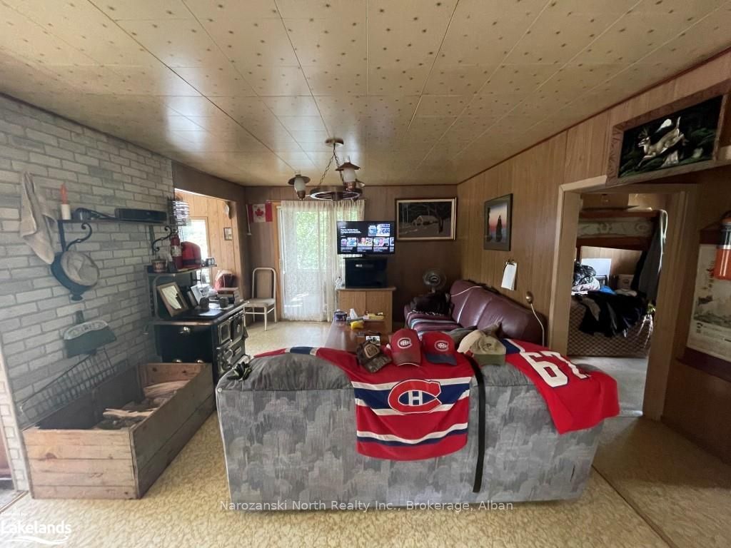 50-d Island Road Property Photo 7